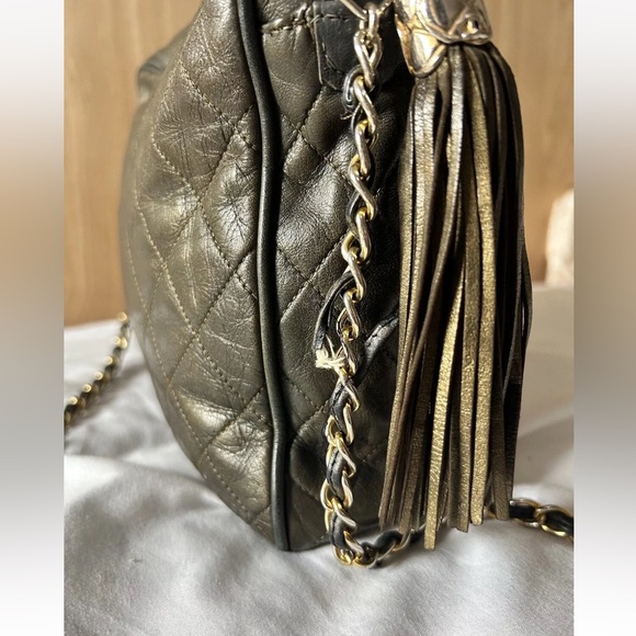 Vintage Chanel Quilted Front Pocket Camera Bag - Picture 4 of 10